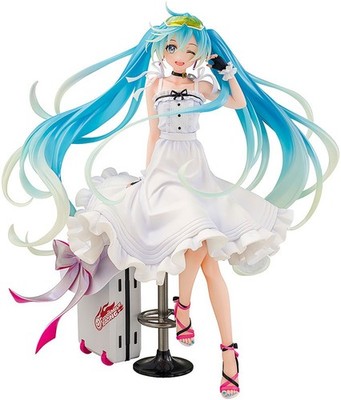 Hatsune Miku GT Project Racing Miku 2021 Vacation Style Ver 1/7 Scale Figure