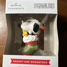 HALLMARK Peanuts Snoopy Woodstock Stocking Ornament W Glitter