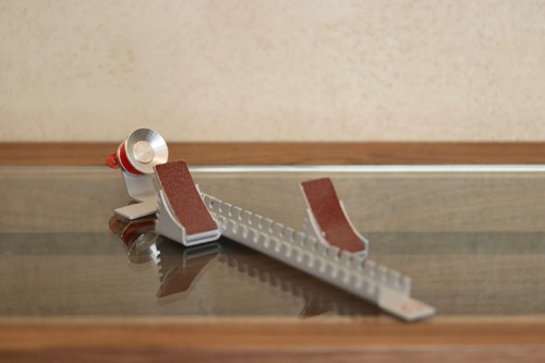 PLV / Objet décoratif Starting Block Omega - Picture 2 of 3