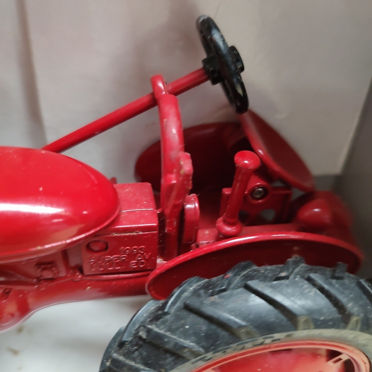 Ertl 1/16 McCormick Farmall Super-AV Tractor #250DA | eBay