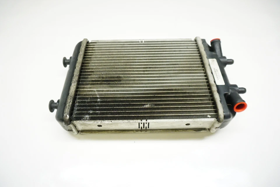 Audi A8 S8 2015-2018 4,0 L enfriador de radiador auxiliar OEM Foto 4 de 4