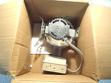 NEW IN BOX COOPER LIGHTING C6042E 6" COMPACT LIGHT FIXTURE-BALLAST