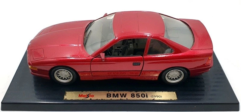 Maisto 1/18 Scale Diecast 31805 - BMW 850i 1990 - Red - Image 3 of 4
