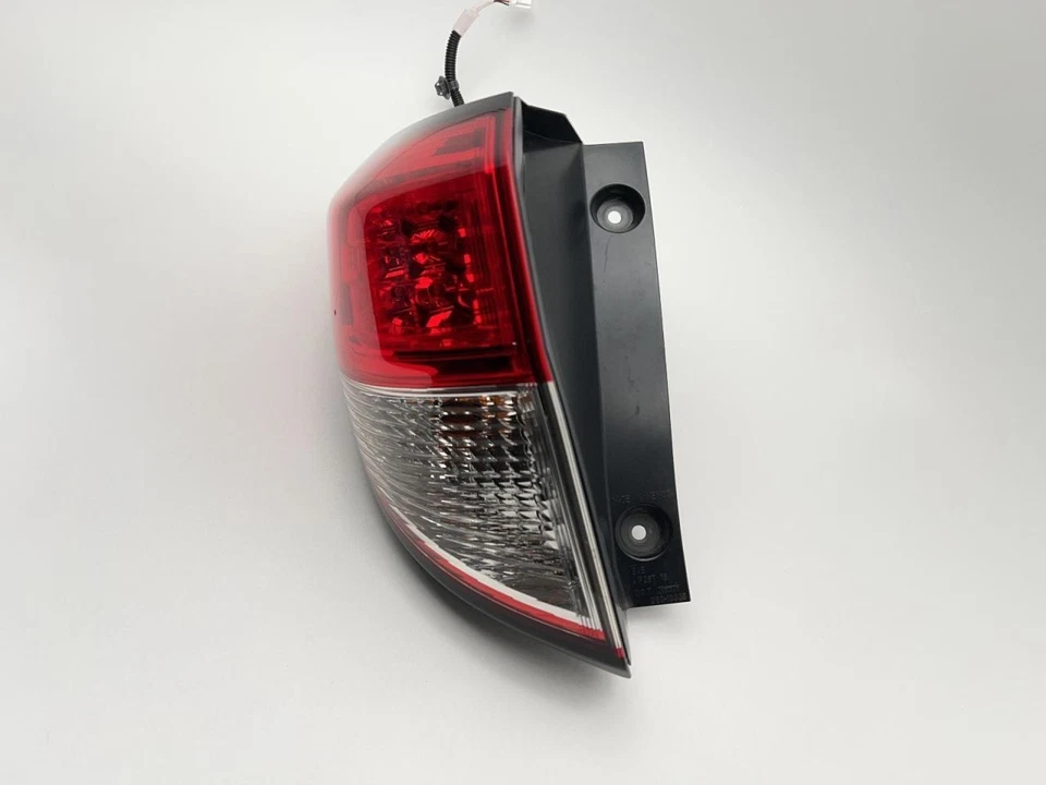 2019-2022 HONDA HR-V LEFT TAILLIGHT QUARTER MOUNTED 1.8L AT AWD 34K -EX- 55333 - Image 3 of 4
