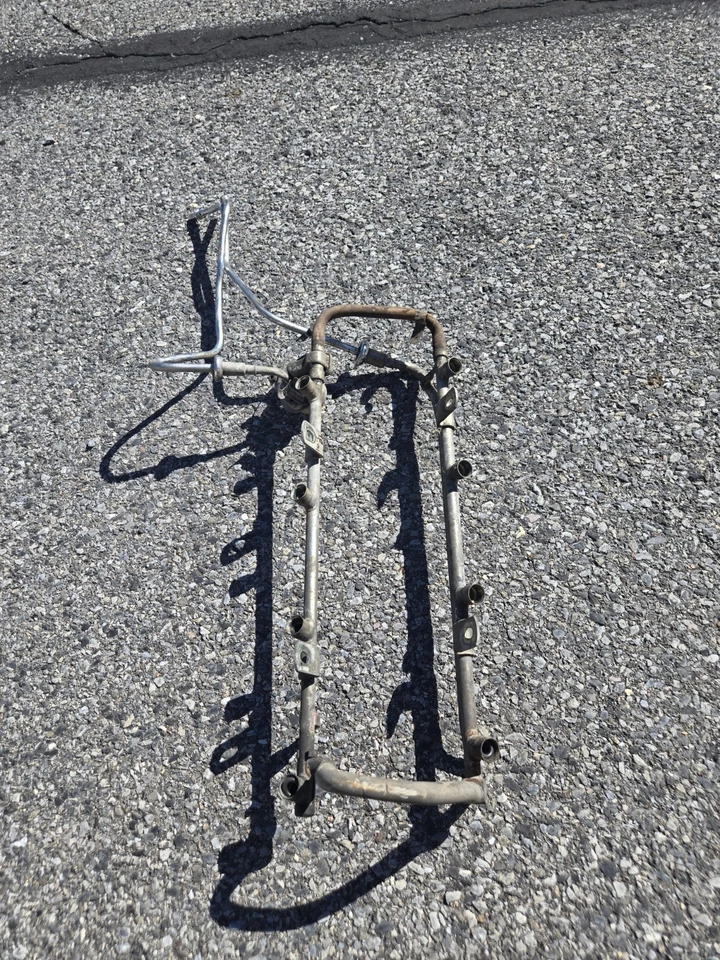  Ford F150 Bronco 1990 5,0 L 302 V8 riel de inyección de combustible y líneas Foto 4 de 4