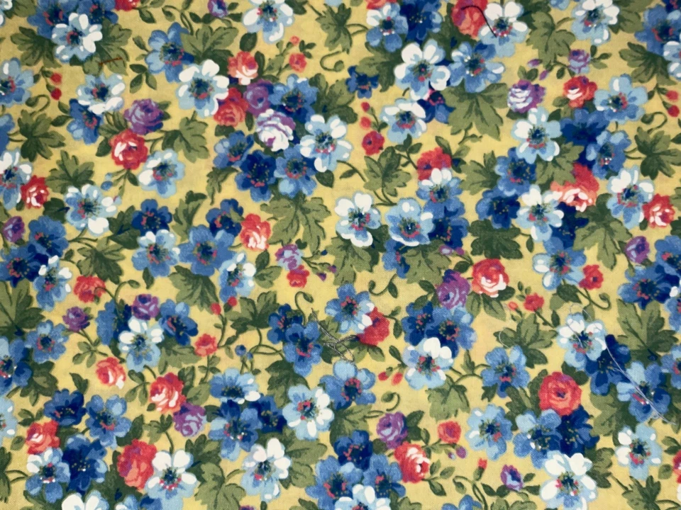 Por 1/2 yarda Joan Kessler Concord Vintage Azul Rosa Floral sobre Tela de Algodón Amarillo Foto 2 de 4