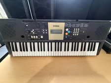 Yamaha YPT-220 Keyboard - Black - Used - Good Condition