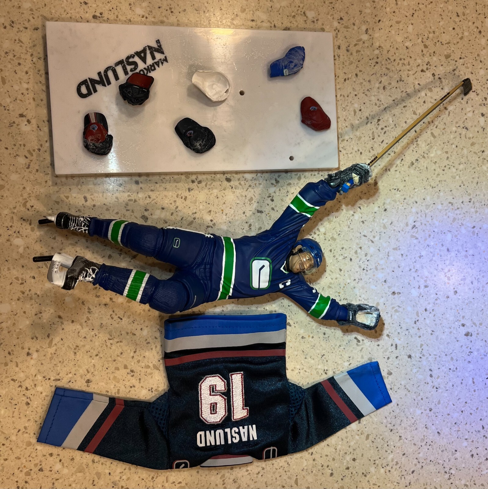 Lot of (6) McFarlane NHL Action Figures Vancouver Canucks RARE VARIANT