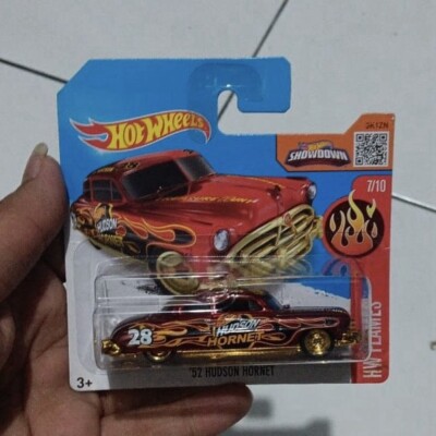 Hot Wheels Short Card 2016 Super Treasure Hunt - '52 Hudson Hornet