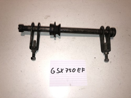 Suzuki GSX 750 EF Steckachse Kettenspanner Schwingenachse Hinterradachse