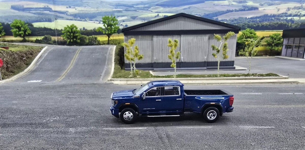 2024 Greenlight Karson Diecast Forest 2022 GMC SIERRA 3500