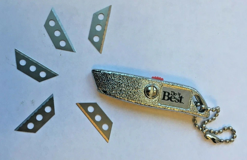  Mini Top Slide Retractable Utility Knife / Keychain + Bonus Pack of 5 Blades  - Image 2 of 4