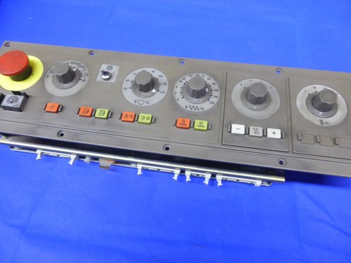 Siemens 6FC3986-3EU Montagetafel mit 4 Achsenmodul Sinumerik 24V und 6FC3984-3RA - Bild 4 von 10