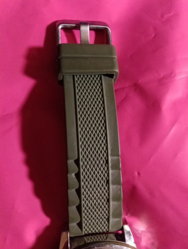 Tommy Hilfiger Herrenuhr grün Silikon Uhrenarmband funktionstüchtig. Schöne Aussicht - Bild 2 von 8