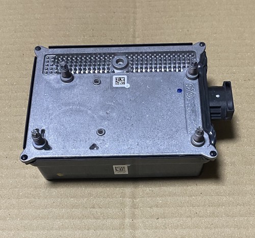 Mercedes Genuine Distronic Radar Sensor A0009007907 - Picture 2 of 8