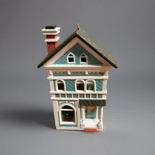 1990 Hallmark Holiday Home Nostalgic Houses and Shops 7th in series Ornament4696