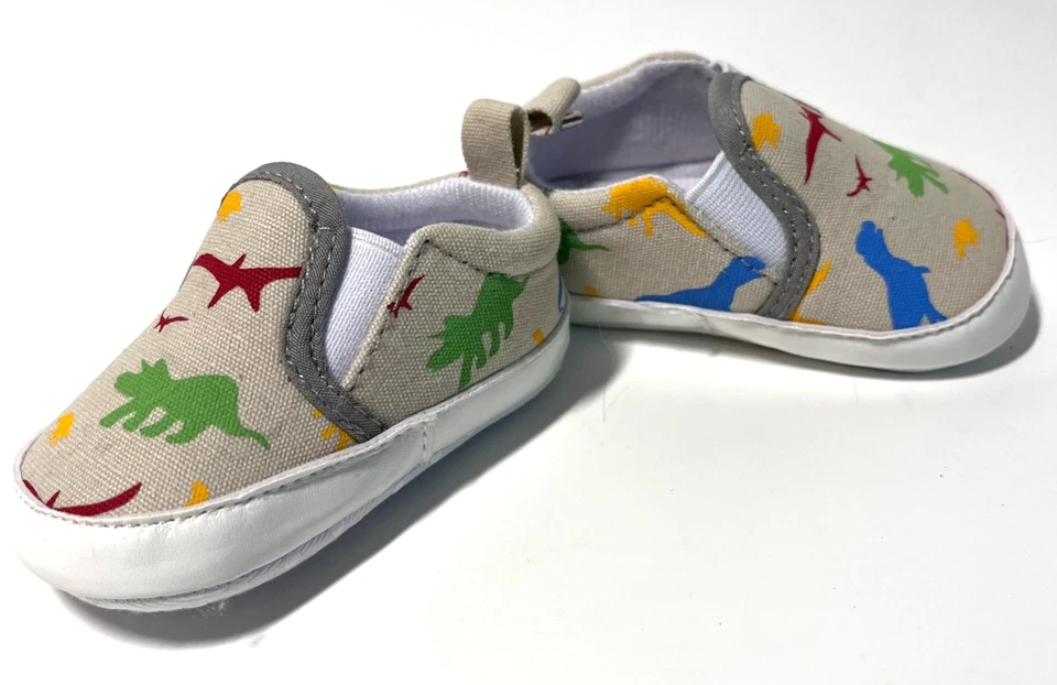 Zapatos o pantuflas sin cordones de dinosaurio tostado para bebé talla 1; suela de 4 pulgadas Foto 2 de 4