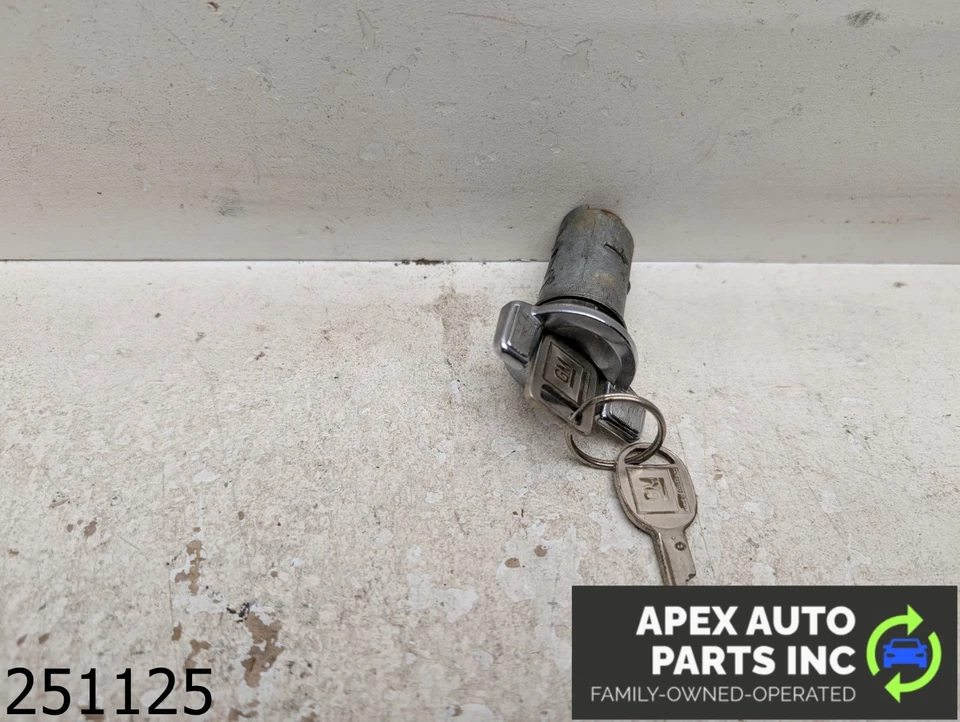 OEM 1979 Chevrolet El Camino 3.9L Ignition Key And Tumbler - Image 3 of 3