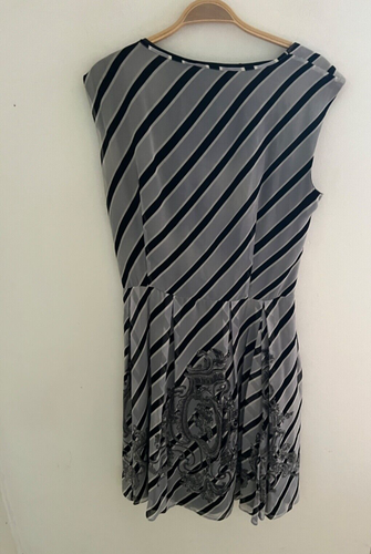 NEU UK 10 English Excentrics 100 % Seide Streifen Wickelkleid silbergrau gefüttert - Bild 6 von 11