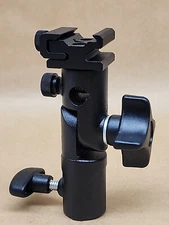 Lumopro LP 633 Umbrella Swivel with Variable Cold Shoe