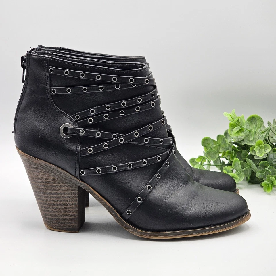 Fergalicious Fergie Windy Black Heeled Ankle Boots Women's 8.5M Studded Straps - Image 2 of 4