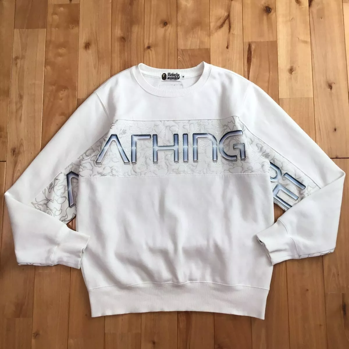 Hajime Sorayama × BAPE camo sweat shirt White A Bathing Ape Size M