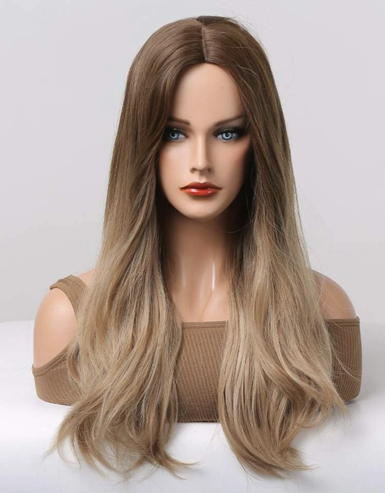 Perruque longue brune lisse pour soirée et changement de look rapide
