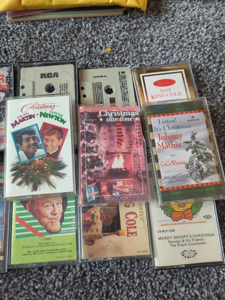 23 Christmas Cassette Tapes With Six Free Christmas CDs — 第 4/4 张图片