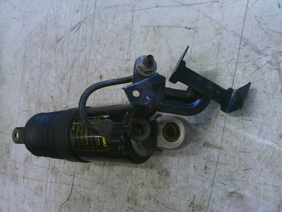 Suspensión de amortiguador trasero Kawasaki Ninja 600 ZX600A 1985-1989 Foto 3 de 4