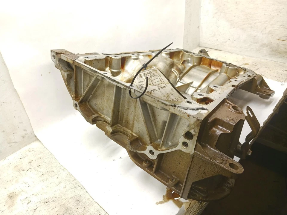 '16-'23 TOYOTA TACOMA upper Oil Pan 3.5L OEM 6 Month Warranty! - Image 4 of 4