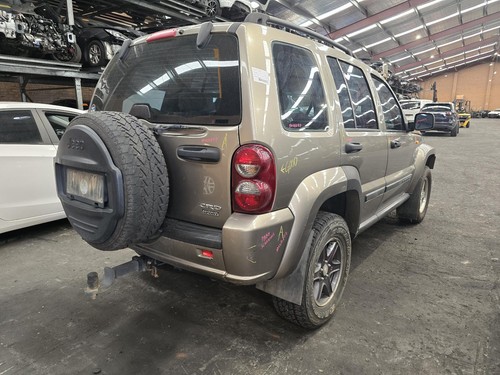 JEEP CHEROKEE LEFT TAILLIGHT KJ 11/2004-11/2007 764330 - Picture 8 of 12