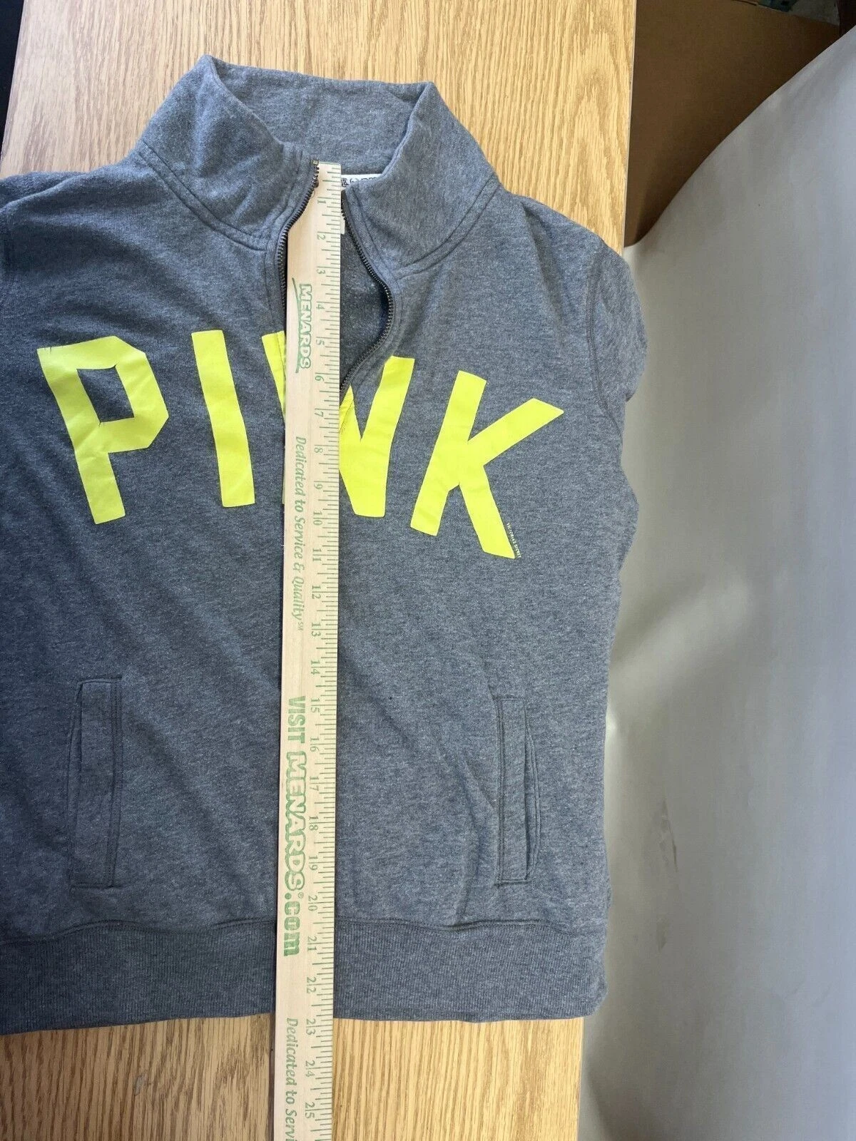 UNDERCOVER Felpa rosa Victoria Secret con cappuccio donna taglia Med grigia finto collo 1 4 zip manica lunga