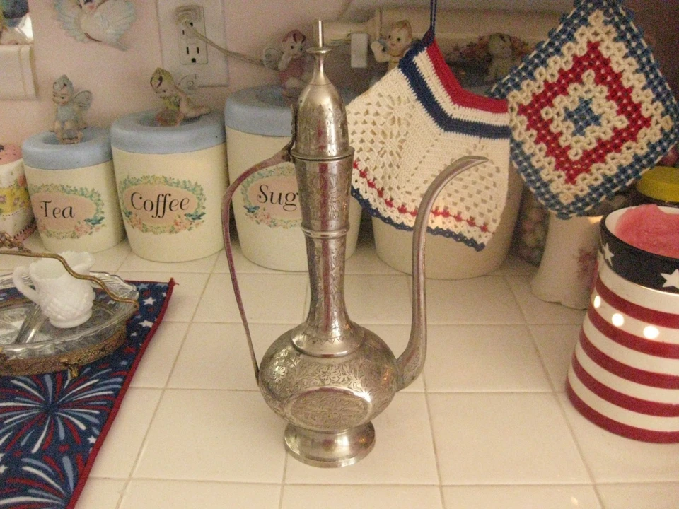 Vintage Made In India Silver Etched Floral Design Genie Coffee Tea Pot - Image 3 of 4