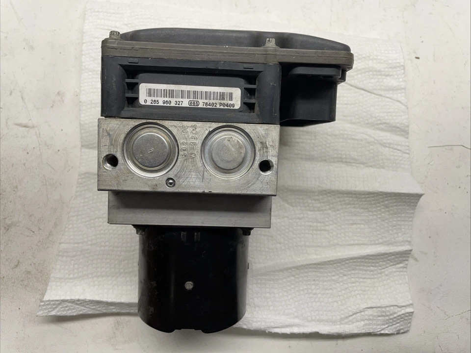 Módulo de bomba de freno ABS original OEM 2008 2009 2010 BMW 528XI 535XI 6783366-01 Foto 4 de 4