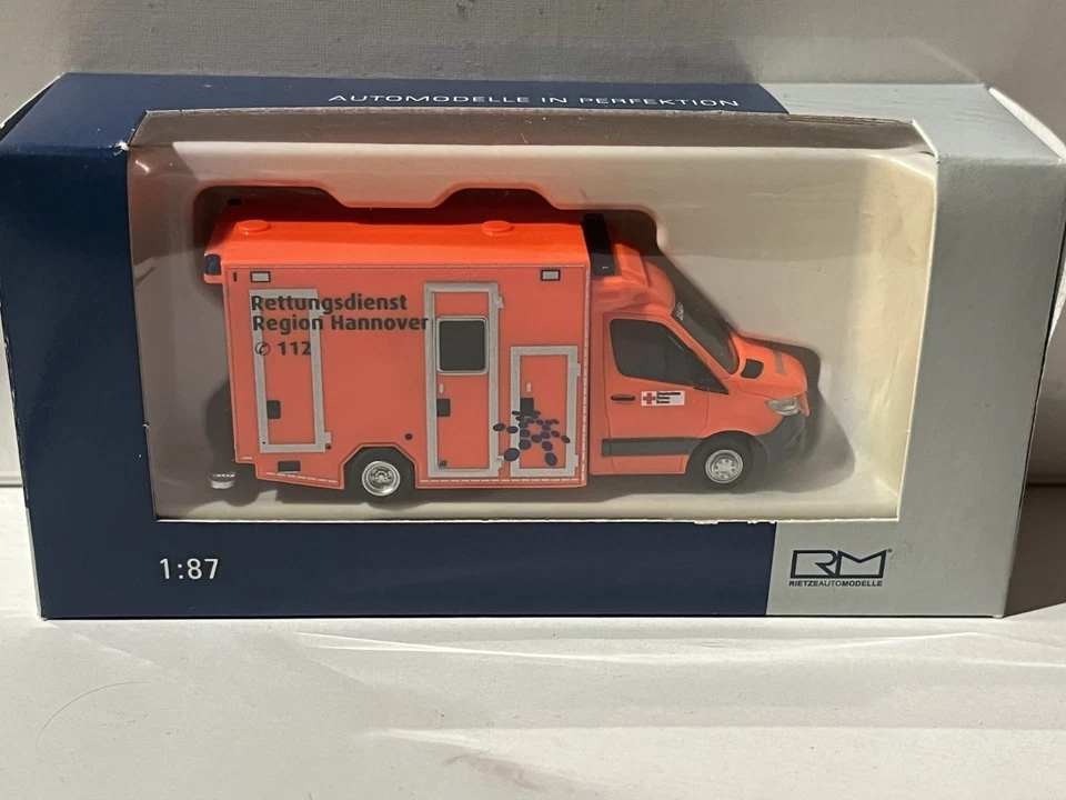 Rietze RTW DRK Mercedes Sprinter GSF Rettungsdienst Region Hannover 1:87