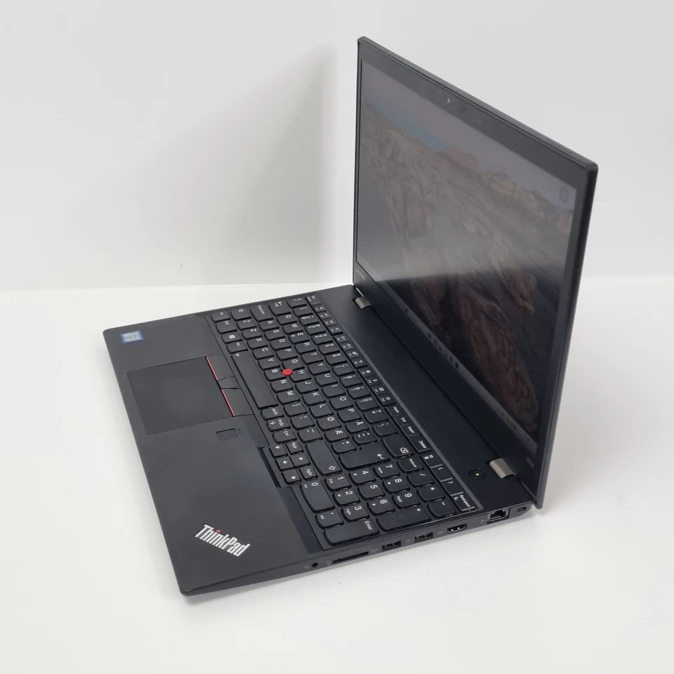 Lenovo FHD 15.6" CAD Gaming Laptop, Core i7 16GB 512GB Quadro M520 ThinkPad P51s - Image 4 of 4
