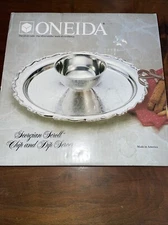 Vintage 90’s Oneida Silverplate Georgian Scroll Chip And Dip Server.  MSRP $75.