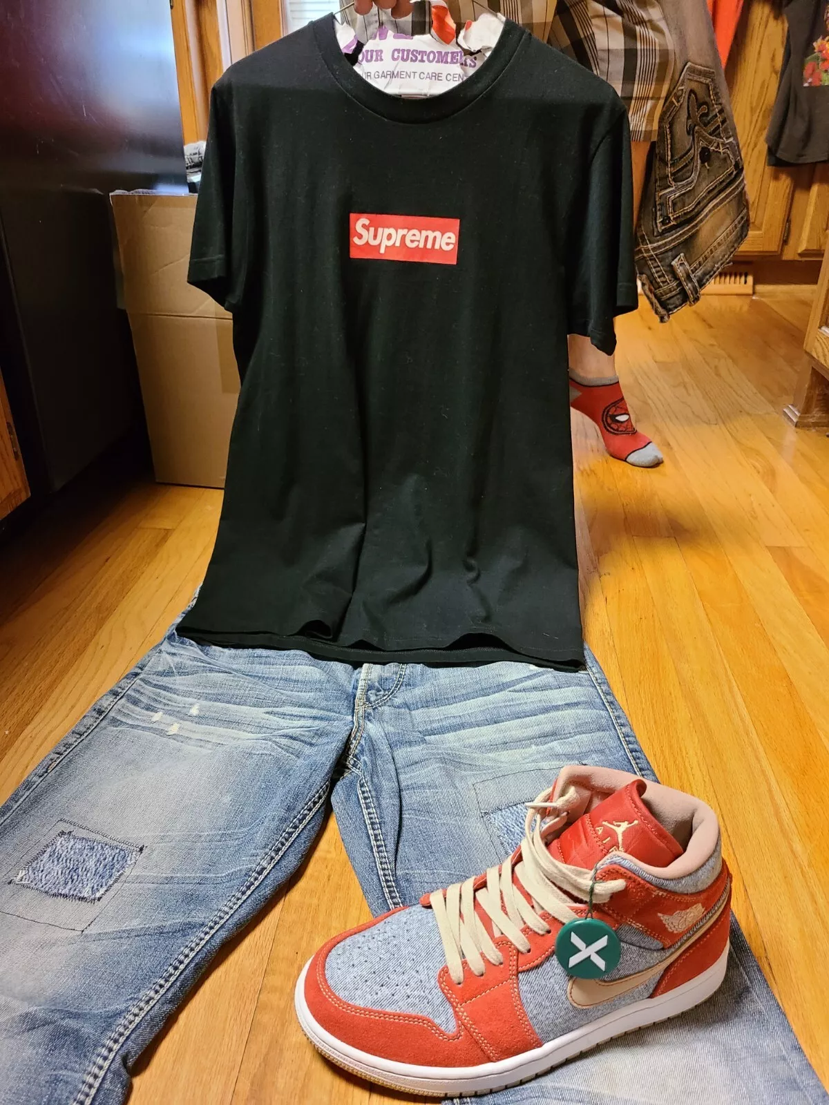 supreme 20e anniversaire boite logo t shirt noir petite chemise