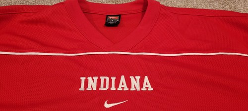 Indiana Hoosiers IU Nike Shirt Men's Large Vneck 100% Polyester Logo On Shoulder - Picture 6 of 9