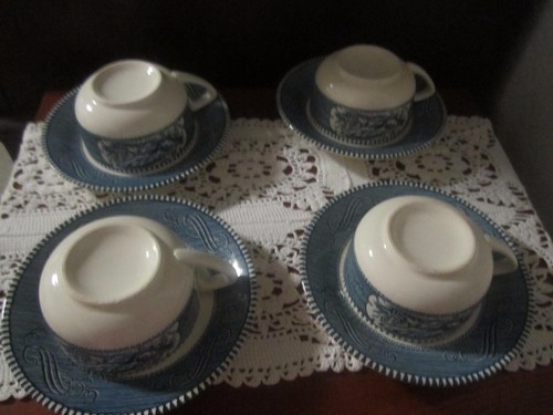 4 Currier & Ives Blue Royal China cup and saucers - Picture 4 of 6