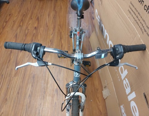 Diamondback bike - Sky Blue Lustre 1.Bicycle. - Picture 6 of 14