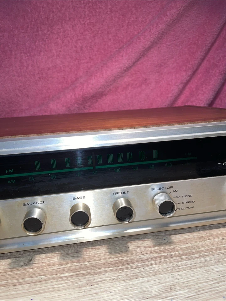 Vintage 1970's Realistic 12-1469 Modulaire AM FM /Phono/Tape/ Stereo Receiver - Image 3 of 4