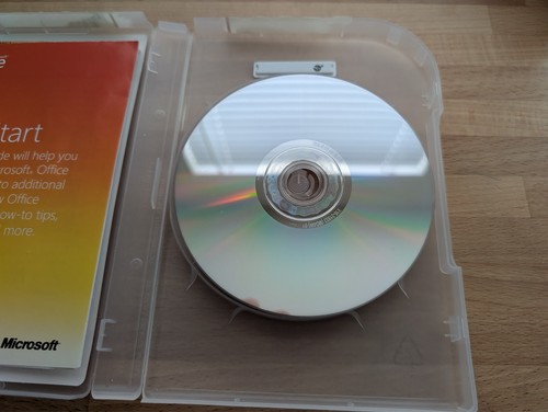 Microsoft Office 2010 Home and Student Family Pack Licensed For 3PCs=RETAIL BOX= - Afbeelding 4 van 4