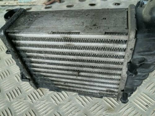 VW Passat 3BG 2,5 TDI Ladeluftkühler Rechts 059 145 806 - Picture 2 of 5