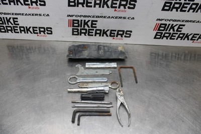 98-05 HONDA SUPER HAWK 1000 VTR1000F STOCK TOOLS OEM TOOL BAG KIT SET BB821