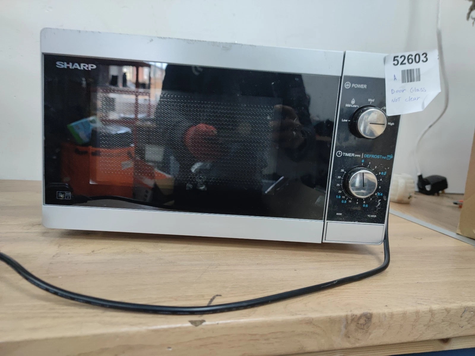 SHARP Compact Microwave Oven with Manual Dial Controls Turntable 800W 20L
Opens in a new window or t