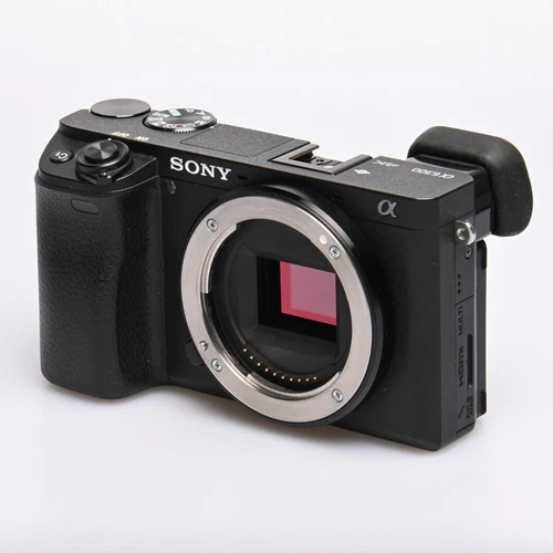 Sony Alpha 6300 (noir) environ 10 000 exemplaires appareil photo