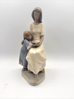 RARE Gres 11  Lladro 2345 Bedtime Story Figurine Mother Reading to Daughter