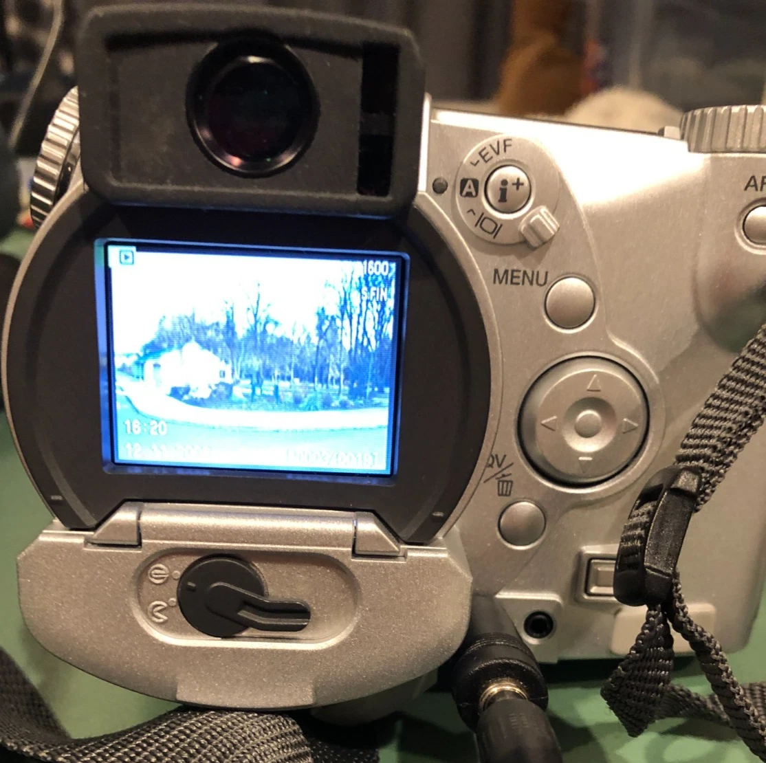 Konica Minolta DiMAGE 7 Digital Cameras for Sale | Shop New & Used