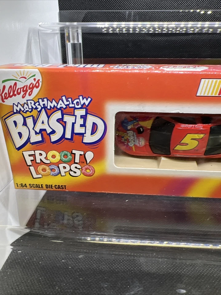 Mini-carro Kellogg's Froot Loops Nascar escala 1:64 carro fundido 1999 NOVO - Imagem 2 de 4